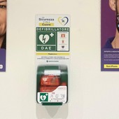 Poste Italiane: a Pavia installato un defibrillatore per rafforzare la sicurezza negli spazi di lavoro