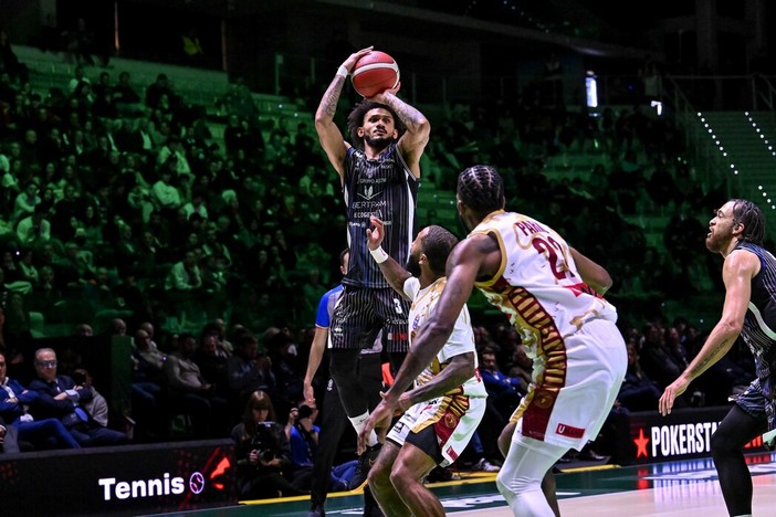 Basket LBA, Bertram a Venezia per conoscere il suo destino-playoff: “Sappiamo bene cosa ci giochiamo”
