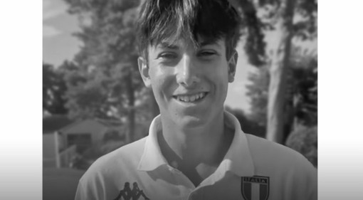 Tragedia di Crans-Montana, lo struggente addio al sedicenne Emanuele Galeppini. L'ultimo contatto con il padre: gli auguri di mezzanotte