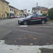 Vigevano, 24enne fermato con 14 dosi di sostanza stupefacente: denunciato dai carabinieri per spaccio Vigevano, 24enne fermato con 14 dosi di sostanza stupefacente: denunciato dai carabinieri per spaccio