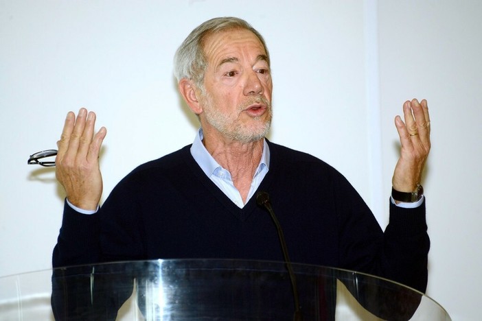 Crans-Montana, Bertolaso: «Condizioni del locale inconcepibili, come fare festa negli sgabuzzini: inaccettabile per un Paese come la Svizzera» Crans-Montana, Bertolaso: «Condizioni del locale inconcepibili, come fare festa negli sgabuzzini: inaccettabile per un Paese come la Svizzera»