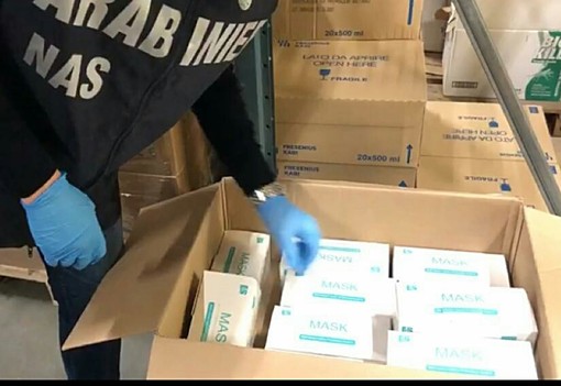 Pavia, blitz dei Nas: sequestrate 13mila mascherine importate dalla Cina