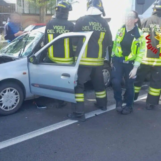 Gaggiano: tamponamento a catena sulla Vigevanese, tre feriti in codice giallo