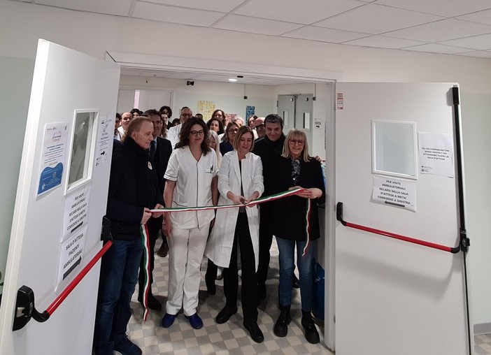 Pavia, inaugurato il day hospital oncologico, donato da Cancro Primo Aiuto