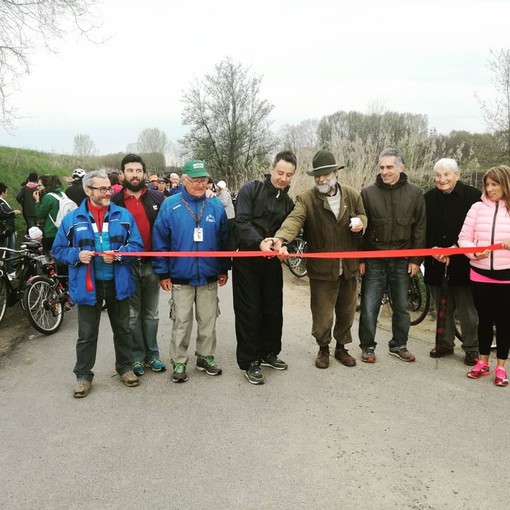 Inaugurata la pista ciclabile Gravellona-Vigevano