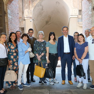 Vigevano: una delegazione del comune di Garlasco visita castello e piazza Ducale