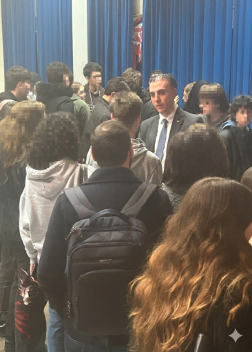 Legalità in azione a Pavia: il vicario Manganaro incontra gli studenti tra memoria storica e futuro nella Polizia di Stato