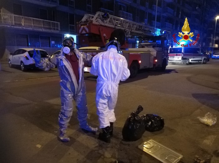 Sannazzaro: i Vigili del fuoco soccorrono un anziano in casa febbricitante da alcuni giorni che non rispondeva Sannazzaro: i Vigili del fuoco soccorrono un anziano in casa febbricitante da alcuni giorni che non rispondeva