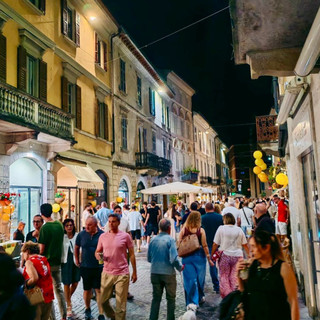 Torna “La Notte dei Saldi”: sabato 4 luglio la terza edizione nel centro storico di Vigevano