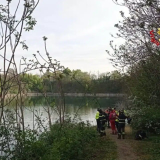 Nerviano: auto nel laghetto, dentro il corpo senza vita di un uomo