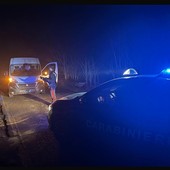 Pavese: inseguimento dei carabinieri nella notte, i ladri fuggono con due veicoli rubati