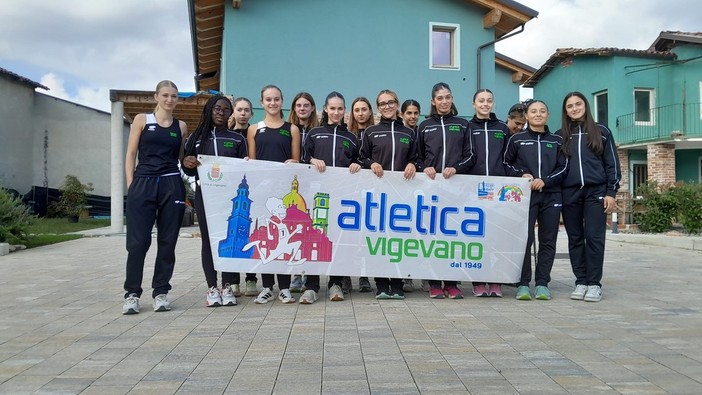 Atletica Vigevano vince la finale nazionale dei campionati italiani di società serie B per la categoria allieve e vola in serie A Atletica Vigevano vince la finale nazionale dei campionati italiani di società serie B per la categoria allieve e vola in serie A