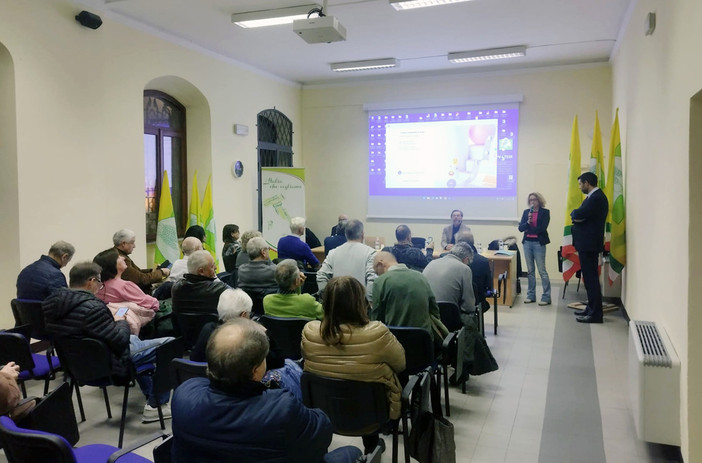 Acqua, oltre cento agricoltori all’incontro Coldiretti a Mede Garavaglia: “Nemmeno un litro d’acqua sottratto alla Lomellina”