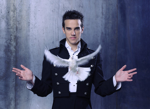 Mede, Luca Bono Show al Teatro Besostri tra magia ed emozioni