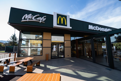McDonald’s apre un nuovo ristorante a Paullo, nel locale lavoreranno 45 persone