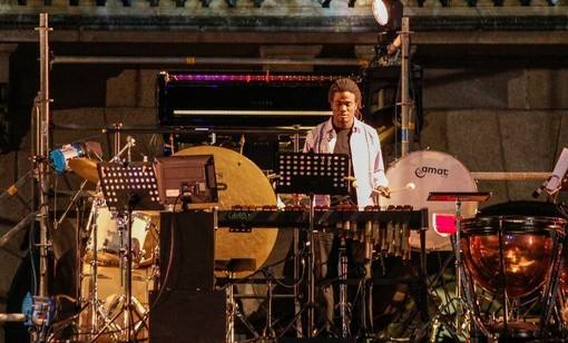 Naudy Carbone durante un concerto (Pagina Facebook)