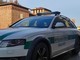 Galliate, perde il controllo dell'auto e piomba sul dehor di un bar: attimi di paura