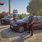 Lungavilla, aggredisce in casa un amico e lo ferisce alla gola: arrestato dai Carabinieri per tentato omicidio Lungavilla, aggredisce in casa un amico e lo ferisce alla gola: arrestato dai Carabinieri per tentato omicidio
