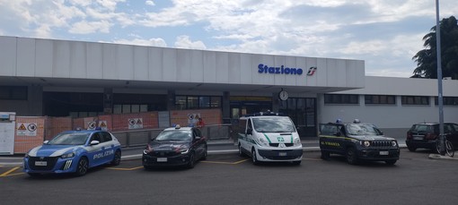 Vigevano, la Polizia di Stato coordina un ampio servizio di controllo del territorio