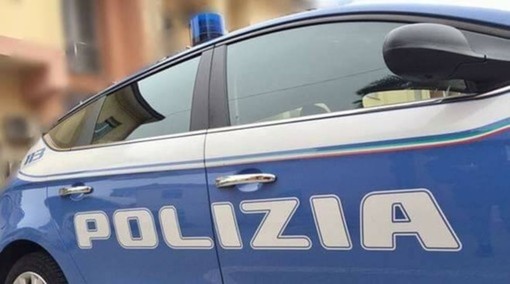 Vigevano: ruba una bicicletta in un condominio, ma viene inseguito e bloccato dagli agenti di polizia