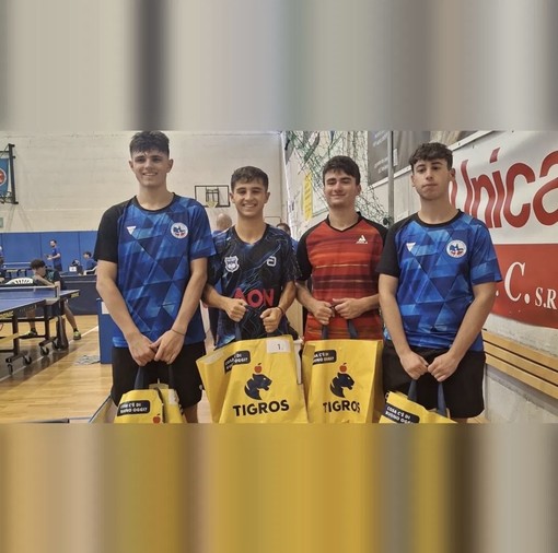 Tennistavolo, torneo terza categoria: Gritti si ferma in finale, ma è doppio podio con Peluso a Villa Guardia Tennistavolo, torneo terza categoria: Gritti si ferma in finale, ma è doppio podio con Peluso a Villa Guardia