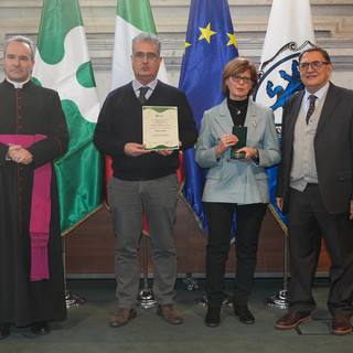 Consegnato un premio alla memoria dell'agente di Polizia locale Christian Rovida