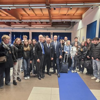 Pavia, la questura diventa un presidio di legalità: 2.500 studenti a lezione di antimafia