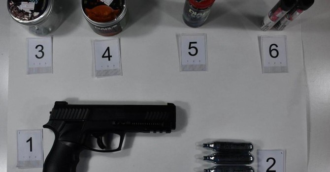 Pavia, spari contro tre bar del centro: la Polizia di Stato identifica e denuncia i responsabili