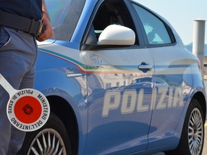 Polizia Stradale di Pavia: taxista positivo alla cocaina mentre era in servizio; ritirata la patente Polizia Stradale di Pavia: taxista positivo alla cocaina mentre era in servizio; ritirata la patente