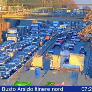 Il traffico lungo l'Autolaghi in seguito all'incidente