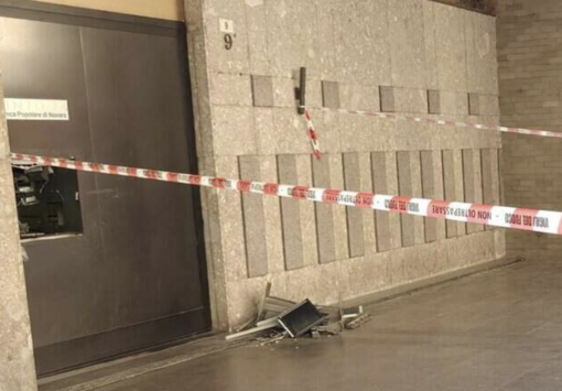 Bancomat fatto esplodere nella notte a Galliate