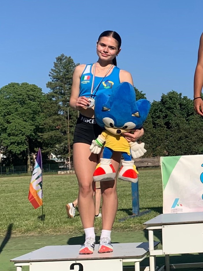 Atletica Vigevano, Stella Catena ottiene il minimo per i campionati italiani cadette sugli 80 metri. Un’altra giovane ducale agli assoluti di categoria