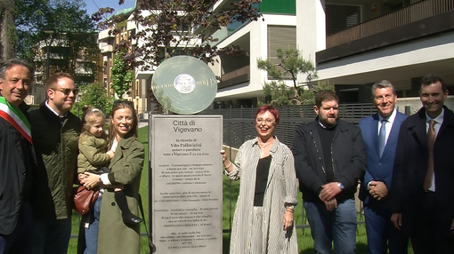 Vigevano: intitolata la piazza all'autore e paroliere Vito Pallavicini nel centenario della sua nascita