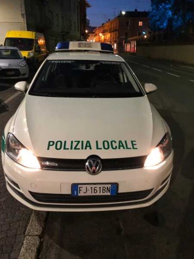 Trecate: aggredisce i dipendenti della Coop, arrestato dalla Polizia locale