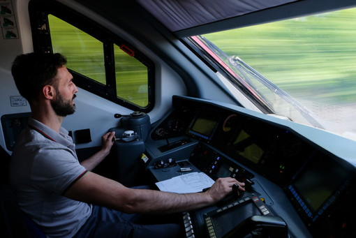 Trenord in cerca di futuri macchinisti: candidature al via