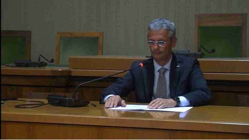Vigevano, il sindaco Previde Massara esprime vicinanza alla persona ferita nel parcheggio del supermercato: "Confido nel lavoro dei carabinieri per individuare i responsabili"