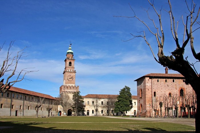 Da domani prende il via la rassegna estiva Vigevano in Castello, con i primi 8 appuntamenti in programma dal 7 al 15 luglio Da domani prende il via la rassegna estiva Vigevano in Castello, con i primi 8 appuntamenti in programma dal 7 al 15 luglio