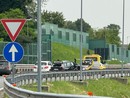 FOTO - Incidente davanti all'autogrill, caos in A8 nel primo pomeriggio di oggi