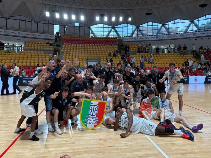 Basket, l’Allianz Derthona trionfa alle finali nazionali U19 Eccellenza Basket, l’Allianz Derthona trionfa alle finali nazionali U19 Eccellenza