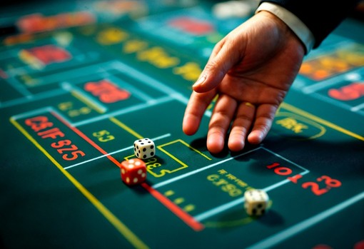 Come le Tradizioni Giocatorie Italiane Ispirano i Giochi dei Casinò Online?