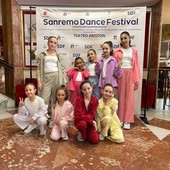 Danza, le giovani della Costanza Mortara si sono esibite al teatro Ariston di Sanremo