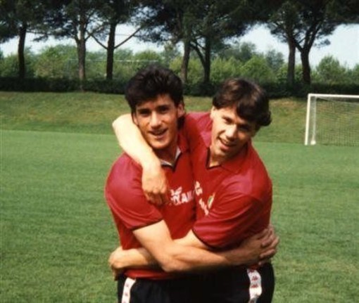 Russo insieme a Van Basten ai tempi delle giovanili del Milan (foto Corriere di Sciacca)