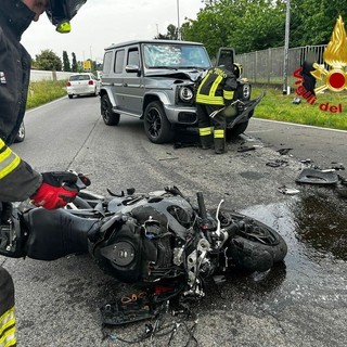 Scontro tra una moto e un suv nell'alto Milanese: 57enne gravissimo