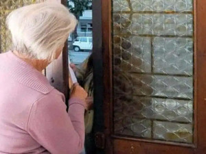 Magenta, finti parenti in azione a Pontevecchio: rubati gioielli a una settantenne