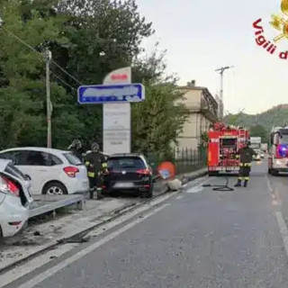 Si ribalta con l’auto e centra un contatore del metano: fuga di gas in Oltrepò Pavese
