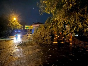 Maltempo di lunedì sera: danni e interventi ad Abbiategrasso e Castellazzo di Robecco, piogge torrenziali su Milano e hinterland