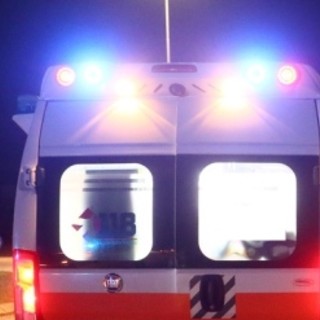 Mortara: esce di strada con l'auto sulla statale 494, ferita una 53enne