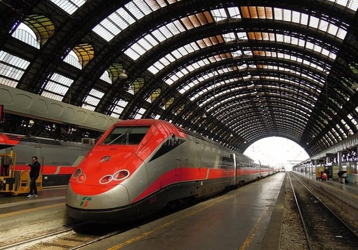 Caos treni alla Centrale, ritardi fino a 4 ore Caos treni alla Centrale, ritardi fino a 4 ore