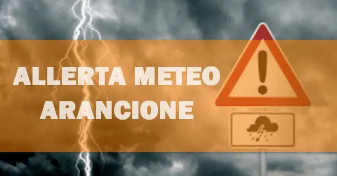 Meteo, allerta arancio per temporali su Milano