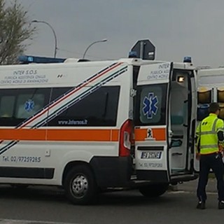 Buccinasco: cade da sei metri, 63enne in codice giallo all’Humanitas
